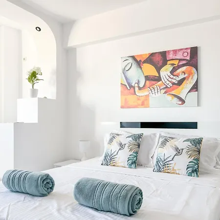 Apartment Chic & Modern In Center Bucharest