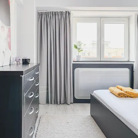 Apartament Chic & Modern In Center
