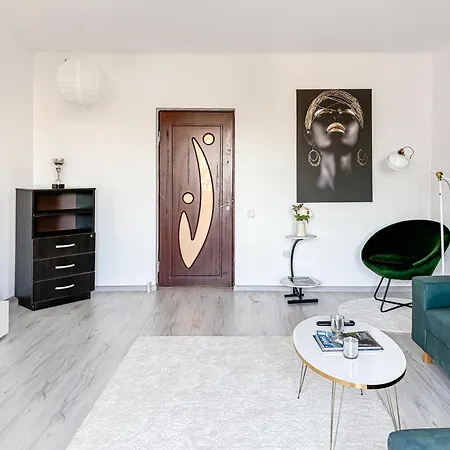 Apartament Chic & Modern In Center *